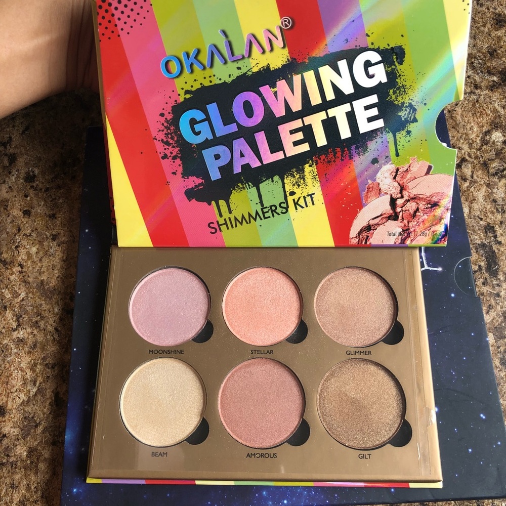 Highlighter Okalan glowing palette shimers kit